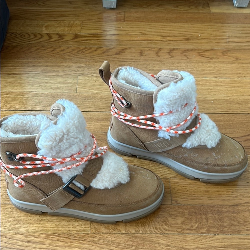 Tan and White Ankle Boots with Plush Lining